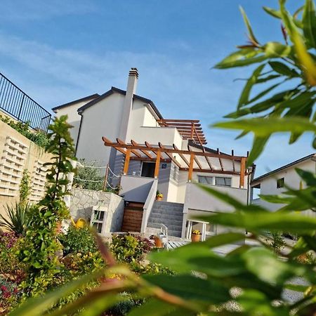 Apartman Luce Apartment Brzac ภายนอก รูปภาพ
